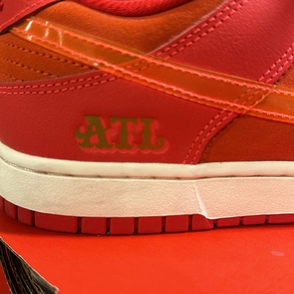 NIKE Dunk Low ATL Size‎ 10.5 - Picture 3 of 8